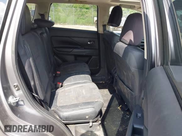 2019 Mitsubishi Outlander ES с VIN JA4AZ3A31KZ012493, выставлен на аукционе IAAI как лот 42517837 с пробегом 109 906 миль миль и . История ставок и продаж доступна на DreamBid. Изображение 8.