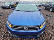 ✅ 2016 Volkswagen Passat SE • VIN: 1VWBT7A31GC008888 • Lot: 93371415. Wystawiony na Copart z przebiegiem 181 638 mil. Bezpłatny archiwum sprzedaży aukcyjnych z USA i szczegółowy raport historii pojazdu na DreamBid. Zdjęcie 5.
