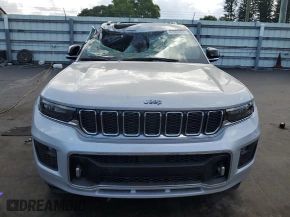 ✅ 2022 Jeep Grand Cherokee Overland • VIN: 1C4RJJDG1N8548129 • Lot: 61969055. Listed on Copart with 35,736 mi. Free auction sales archive from the USA and detailed vehicle history report at DreamBid. Image 5.