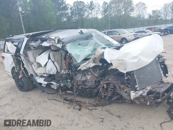 ✅ 2023 Lincoln Navigator Black Label • VIN: 5LMJJ3TG1PEL13267 • Lot: 41937604. Listed on IAAI with Not provided. Free auction sales archive from the USA and detailed vehicle history report at DreamBid. Image 6.