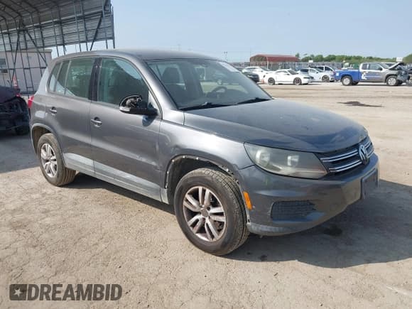 ✅ 2012 Volkswagen Tiguan LE • VIN: WVGAV7AXXCW004399 • Lot: 42316392. Listed on IAAI with 132,996 mi. Free auction sales archive from the USA and detailed vehicle history report at DreamBid. Image 1.
