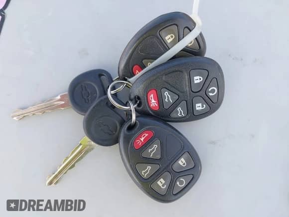 2011 Chevrolet Tahoe LTZ с VIN 1GNSKCE09BR218652, выставлен на аукционе IAAI как лот 42465658 с пробегом 199 643 миль миль и . История ставок и продаж доступна на DreamBid. Изображение 11.