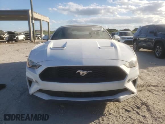 ✅ 2018 Ford Mustang EcoBoost Premium • VIN: 1FATP8UH5J5132916 • Lot: 90892995. Listed on Copart with 66,718 mi. Free auction sales archive from the USA and detailed vehicle history report at DreamBid. Image 5.