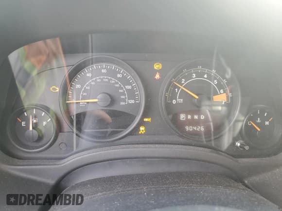 ✅ 2016 Jeep Patriot High Altitude • VIN: 1C4NJRFB6GD674625 • Lot: 91990235. Wystawiony na Copart z przebiegiem 90 426 mil. Bezpłatny archiwum sprzedaży aukcyjnych z USA i szczegółowy raport historii pojazdu na DreamBid. Zdjęcie 9.