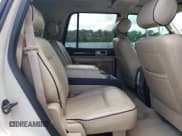 ✅ 2006 Lincoln Navigator Luxury • VIN: 5LMFU28506LJ19063 • Лот: 68065715. Опубликован ранее на Copart с пробегом Не указан. Бесплатный доступ к архиву аукционных продаж из США и подробный отчёт об истории автомобиля на DreamBid. Изображение 11.