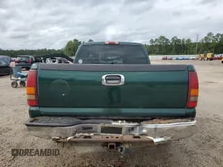 ✅ 2001 Chevrolet Silverado 1500 • VIN: 2GCEC19W311305623 • Лот: 71358734. Опубликован ранее на Copart с пробегом 338 123 миль. Бесплатный доступ к архиву аукционных продаж из США и подробный отчёт об истории автомобиля на DreamBid. Изображение 6.