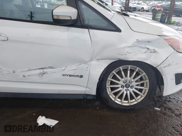 ✅ 2013 Ford C-Max SE • VIN: 1FADP5AUXDL508739 • Лот: 42235761. Опубликован ранее на IAAI с пробегом 160 851 миль. Бесплатный доступ к архиву аукционных продаж из США и подробный отчёт об истории автомобиля на DreamBid. Изображение 6.