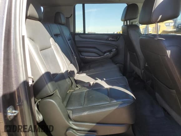 ✅ 2016 Chevrolet Suburban LT • VIN: 1GNSCHKC2GR461591 • Lot: 76784484. Wystawiony na Copart z przebiegiem 167 440 mil. Bezpłatny archiwum sprzedaży aukcyjnych z USA i szczegółowy raport historii pojazdu na DreamBid. Zdjęcie 11.