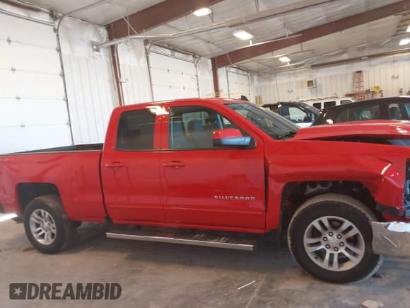 ✅ 2016 Chevrolet Silverado 1500 LT • VIN: 1GCVKREC0GZ157217 • Лот: 43406829. Опубликован ранее на IAAI с пробегом 81 258 миль. Бесплатный доступ к архиву аукционных продаж из США и подробный отчёт об истории автомобиля на DreamBid. Изображение 13.