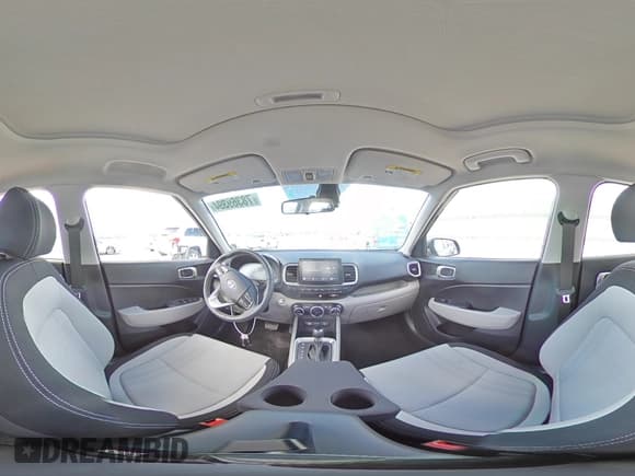 ✅ 2024 Hyundai Venue SEL • VIN: KMHRC8A33RU315544 • Lot: 78369394. Listed on Copart with 304 mi. Free auction sales archive from the USA and detailed vehicle history report at DreamBid. Image 15.