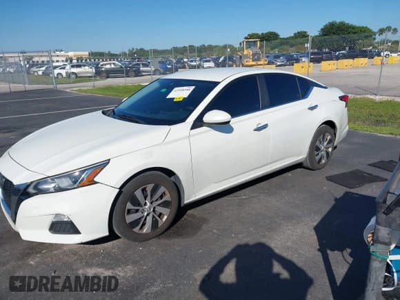 ✅ 2021 Nissan Altima S • VIN: 1N4BL4BV3MN313669 • Lot: 43598588. Wystawiony na IAAI z przebiegiem 91 319 mil. Bezpłatny archiwum sprzedaży aukcyjnych z USA i szczegółowy raport historii pojazdu na DreamBid. Zdjęcie 17.