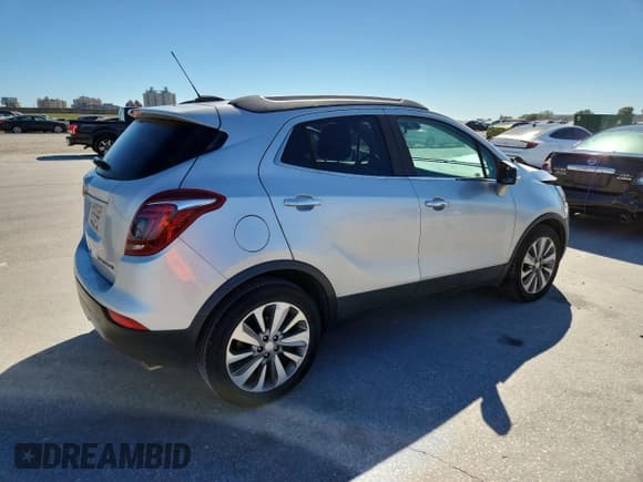 ✅ 2019 Buick Encore Preferred • VIN: KL4CJASB4KB707893 • Lot: 91290755. Wystawiony na Copart z przebiegiem 87 379 mil. Bezpłatny archiwum sprzedaży aukcyjnych z USA i szczegółowy raport historii pojazdu na DreamBid. Zdjęcie 3.