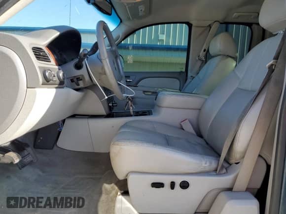 2012 Chevrolet Silverado 1500 LTZ с VIN 1GCRKTE70CZ290958, выставлен на аукционе Copart как лот 53139285 с пробегом 225 960 миль миль и Списание • Salvage title. История ставок и продаж доступна на DreamBid. Изображение 7.