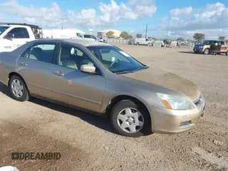 ✅ 2007 Honda Accord LX • VIN: 1HGCM564X7A080664 • Lot: 43263447. Listed on IAAI with 100,906 mi. Free auction sales archive from the USA and detailed vehicle history report at DreamBid. Image 1.