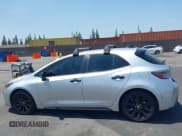 ✅ 2022 Toyota Corolla SE • VIN: JTND4MBE5N3168353 • Lot: 42591896. Wystawiony na IAAI z przebiegiem 32 600 mil. Bezpłatny archiwum sprzedaży aukcyjnych z USA i szczegółowy raport historii pojazdu na DreamBid. Zdjęcie 14.