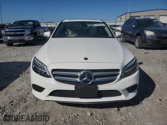 ✅ 2021 Mercedes-Benz C 300 • VIN: W1KWF8EBXMR633887 • Lot: 91427615. Wystawiony na Copart z przebiegiem 6 520 mil. Bezpłatny archiwum sprzedaży aukcyjnych z USA i szczegółowy raport historii pojazdu na DreamBid. Zdjęcie 5.