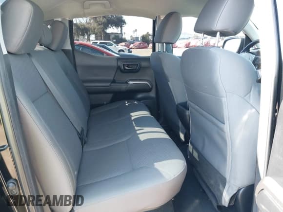 ✅ 2023 Toyota Tacoma SR5 • VIN: 3TMBZ5DNXPM037789 • Lot: 41467866. Wystawiony na IAAI z przebiegiem 26 865 mil. Bezpłatny archiwum sprzedaży aukcyjnych z USA i szczegółowy raport historii pojazdu na DreamBid. Zdjęcie 8.