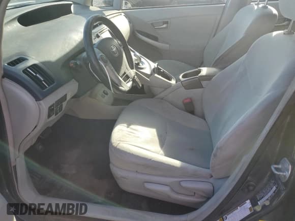 ✅ 2012 Toyota Prius Four • VIN: JTDKN3DU3C1532236 • Lot: 85171025. Wystawiony na Copart z przebiegiem 248 133 mil. Bezpłatny archiwum sprzedaży aukcyjnych z USA i szczegółowy raport historii pojazdu na DreamBid. Zdjęcie 7.