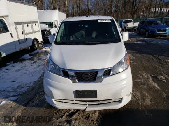 ✅ 2019 Nissan NV200 S • VIN: 3N6CM0KN7KK695418 • Lot: 39541683. Wystawiony na Copart z przebiegiem 223 408 mil. Bezpłatny archiwum sprzedaży aukcyjnych z USA i szczegółowy raport historii pojazdu na DreamBid. Zdjęcie 5.