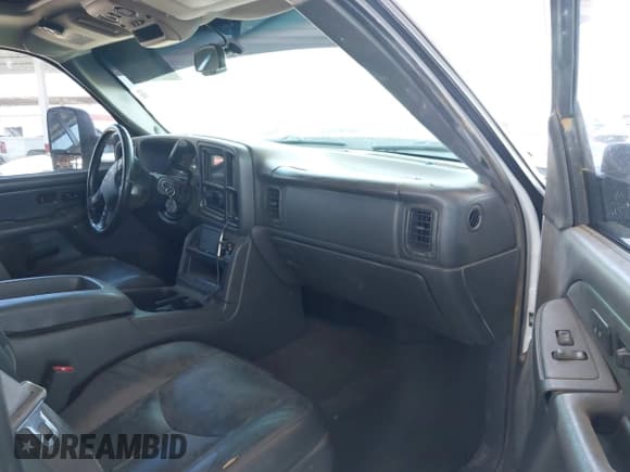 ✅ 2006 Chevrolet Silverado 2500HD LT3 • VIN: 1GCHK23D66F244751 • Лот: 42793163. Опубликован ранее на IAAI с пробегом 135 354 миль. Бесплатный доступ к архиву аукционных продаж из США и подробный отчёт об истории автомобиля на DreamBid. Изображение 5.