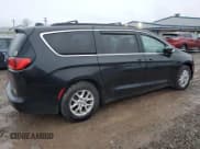 ✅ 2020 Chrysler Voyager LXi • VIN: 2C4RC1DG1LR156747 • Lot: 80697024. Wystawiony na Copart z przebiegiem 118 093 mil. Bezpłatny archiwum sprzedaży aukcyjnych z USA i szczegółowy raport historii pojazdu na DreamBid. Zdjęcie 3.