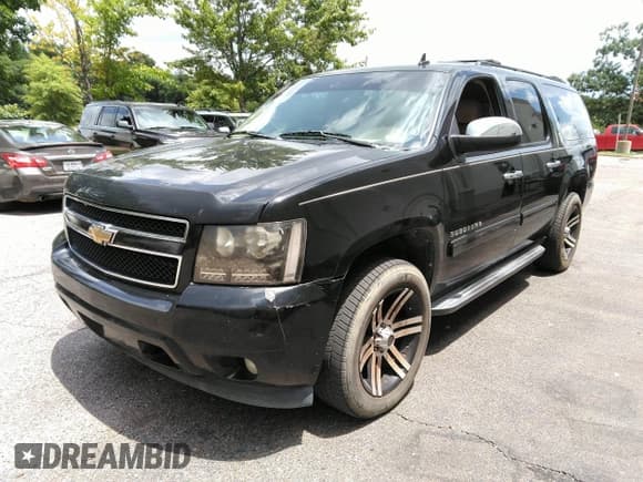 ✅ 2011 Chevrolet Suburban LT • VIN: 1GNSCJE0XBR386110 • Lot: 42717030. Listed on IAAI with 137,053 mi. Free auction sales archive from the USA and detailed vehicle history report at DreamBid. Image 2.