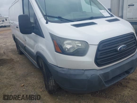 ✅ 2017 Ford Transit • VIN: 1FTYE1ZMXHKA13581 • Lot: 42638547. Wystawiony na IAAI z przebiegiem 252 913 mil. Bezpłatny archiwum sprzedaży aukcyjnych z USA i szczegółowy raport historii pojazdu na DreamBid. Zdjęcie 6.