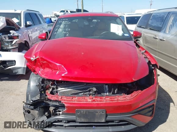 ✅ 2023 Volkswagen Tiguan SE • VIN: 3VVNB7AX6PM130801 • Lot: 43172108. Wystawiony na IAAI z przebiegiem 15 420 mil. Bezpłatny archiwum sprzedaży aukcyjnych z USA i szczegółowy raport historii pojazdu na DreamBid. Zdjęcie 13.