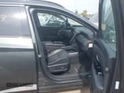 ✅ 2022 Hyundai Tucson Limited • VIN: KM8JECA1XNU031248 • Lot: 43256468. Listed on IAAI with 54,250 mi. Free auction sales archive from the USA and detailed vehicle history report at DreamBid. Image 5.