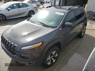 ✅ 2017 Jeep Cherokee Trailhawk L Plus • VIN: 1C4PJMBS0HW602472 • Lot: 87439865. Wystawiony na Copart z przebiegiem 103 605 mil. Bezpłatny archiwum sprzedaży aukcyjnych z USA i szczegółowy raport historii pojazdu na DreamBid. Zdjęcie 1.