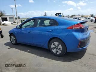✅ 2017 Hyundai Ioniq Blue • VIN: KMHC65LC9HU045551 • Lot: 51216275. Wystawiony na Copart z przebiegiem 105 979 mil. Bezpłatny archiwum sprzedaży aukcyjnych z USA i szczegółowy raport historii pojazdu na DreamBid. Zdjęcie 2.