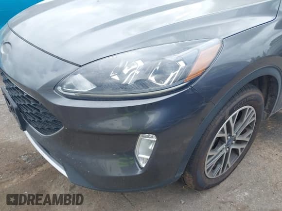 ✅ 2020 Ford Escape SEL • VIN: 1FMCU9H69LUC37514 • Lot: 43387651. Wystawiony na IAAI z przebiegiem 113 389 mil. Bezpłatny archiwum sprzedaży aukcyjnych z USA i szczegółowy raport historii pojazdu na DreamBid. Zdjęcie 6.