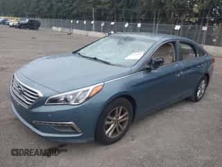 2015 Hyundai Sonata SE с VIN 5NPE24AF2FH048704, выставлен на аукционе IAAI как лот 43515291 с пробегом 122 077 миль миль и . История ставок и продаж доступна на DreamBid. Изображение 2.