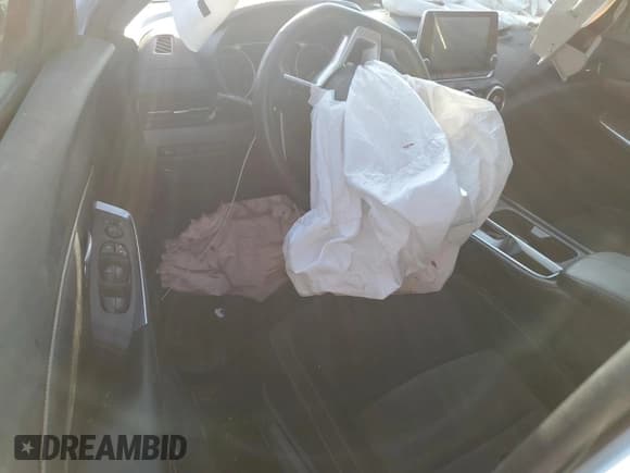 ✅ 2020 Nissan Sentra SR • VIN: 3N1AB8DV4LY269280 • Lot: 82716535. Listed on Copart with 94,182 mi. Free auction sales archive from the USA and detailed vehicle history report at DreamBid. Image 8.