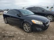 ✅ 2011 Volvo C70 • VIN: YV1672MC7BJ108631 • Лот: 76173754. Опубликован ранее на Copart с пробегом Не указан. Бесплатный доступ к архиву аукционных продаж из США и подробный отчёт об истории автомобиля на DreamBid. Изображение 4.