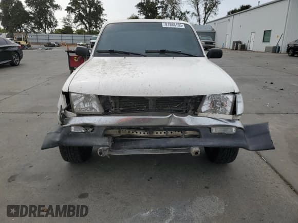 ✅ 1999 Toyota Tacoma • VIN: 4TAVL52N2XZ501492 • Lot: 81868195. Listed on Copart with 288,183 mi. Free auction sales archive from the USA and detailed vehicle history report at DreamBid. Image 5.