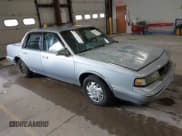 ✅ 1994 Oldsmobile Cutlass Ciera S • VIN: 1G3AG55M1R6384518 • Lot: 41714821. Wystawiony na IAAI z przebiegiem 108 397 mil. Bezpłatny archiwum sprzedaży aukcyjnych z USA i szczegółowy raport historii pojazdu na DreamBid. Zdjęcie 1.