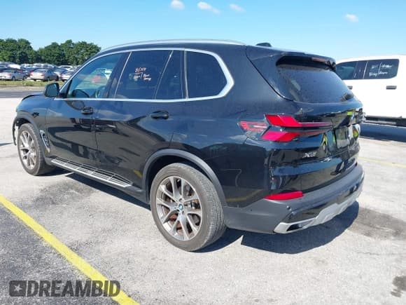✅ 2024 BMW X5 sDrive40i • VIN: 5UX13EU05R9U34019 • Лот: 43769120. Опубликован ранее на IAAI с пробегом 34 199 миль. Бесплатный доступ к архиву аукционных продаж из США и подробный отчёт об истории автомобиля на DreamBid. Изображение 3.