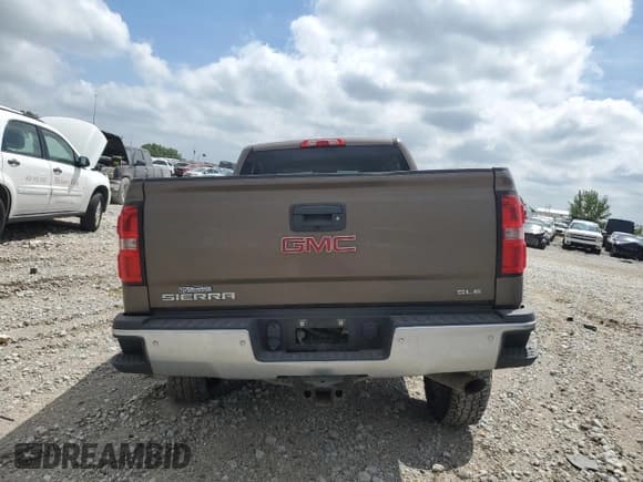 ✅ 2015 GMC Sierra 2500HD SLE • VIN: 1GT12YEG1FF113478 • Lot: 70186395. Listed on Copart with 60,097 mi. Free auction sales archive from the USA and detailed vehicle history report at DreamBid. Image 6.