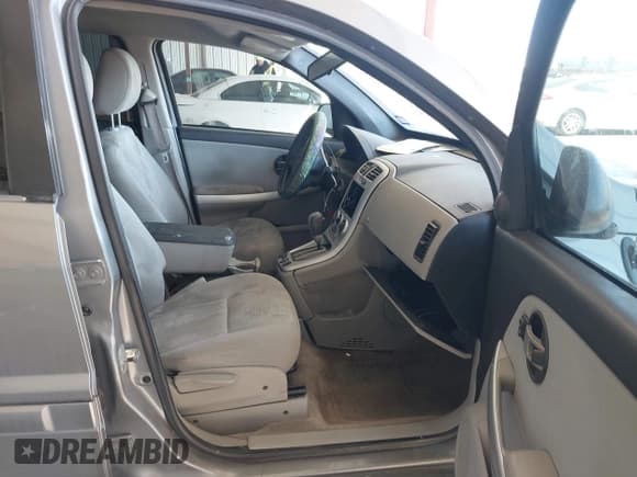 ✅ 2005 Chevrolet Equinox LS • VIN: 2CNDL13F456055348 • Лот: 41630078. Опубликован ранее на IAAI с пробегом 199 456 миль. Бесплатный доступ к архиву аукционных продаж из США и подробный отчёт об истории автомобиля на DreamBid. Изображение 5.