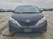 ✅ 2016 Toyota Sienna LE • VIN: 5TDKK3DC2GS756400 • Lot: 95571635. Listed on Copart with 67,030 mi. Free auction sales archive from the USA and detailed vehicle history report at DreamBid. Image 6.