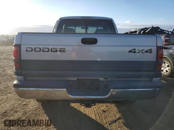1998 Dodge 1500 с VIN 3B7HF12Y2WM287017, выставлен на аукционе Copart как лот 43969735 с пробегом 65 788 миль миль и Списание • Salvage title. История ставок и продаж доступна на DreamBid. Изображение 6.