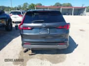 ✅ 2026 Honda CR-V Sport Touring • VIN: 7FARS6H9XTE033198 • Lot: 43407469. Wystawiony na IAAI z przebiegiem 752 mil. Bezpłatny archiwum sprzedaży aukcyjnych z USA i szczegółowy raport historii pojazdu na DreamBid. Zdjęcie 17.