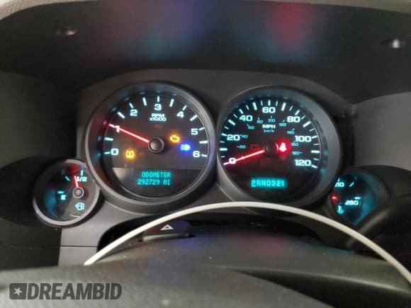 ✅ 2012 GMC Sierra 1500 Work Truck • VIN: 1GTR1TEX6CZ259295 • Лот: 70116945. Опубликован ранее на Copart с пробегом 292 729 миль. Бесплатный доступ к архиву аукционных продаж из США и подробный отчёт об истории автомобиля на DreamBid. Изображение 9.