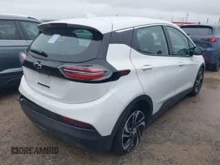 ✅ 2023 Chevrolet Bolt EV 2LT • VIN: 1G1FX6S0XP4181867 • Lot: 41566721. Wystawiony na IAAI z przebiegiem 65 335 mil. Bezpłatny archiwum sprzedaży aukcyjnych z USA i szczegółowy raport historii pojazdu na DreamBid. Zdjęcie 4.