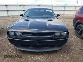 2014 Dodge Challenger SXT z VIN 2C3CDYAG1EH153635, wystawiony jako Copart lot #67340514 z przebiegiem Nie podano mil oraz Szkoda całkowita • Salvage title. Historia ofert i sprzedaży dostępna na DreamBid. Obrazek 5.