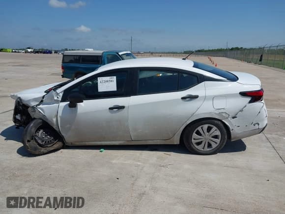 ✅ 2023 Nissan Versa S • VIN: 3N1CN8DV2PL823290 • Lot: 42208581. Listed on IAAI with 25,681 mi. Free auction sales archive from the USA and detailed vehicle history report at DreamBid. Image 14.