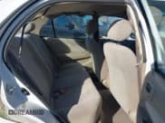 ✅ 1998 Toyota Corolla CE • VIN: 1NXBR12E4WZ021511 • Lot: 43684038. Wystawiony na IAAI z przebiegiem 251 613 mil. Bezpłatny archiwum sprzedaży aukcyjnych z USA i szczegółowy raport historii pojazdu na DreamBid. Zdjęcie 8.