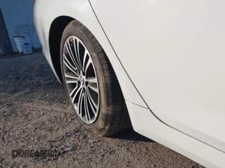 ✅ 2019 BMW 5 Series 530i • VIN: WBAJA5C58KWW11011 • Lot: 43587680. Listed on IAAI with 60,853 mi. Free auction sales archive from the USA and detailed vehicle history report at DreamBid. Image 6.