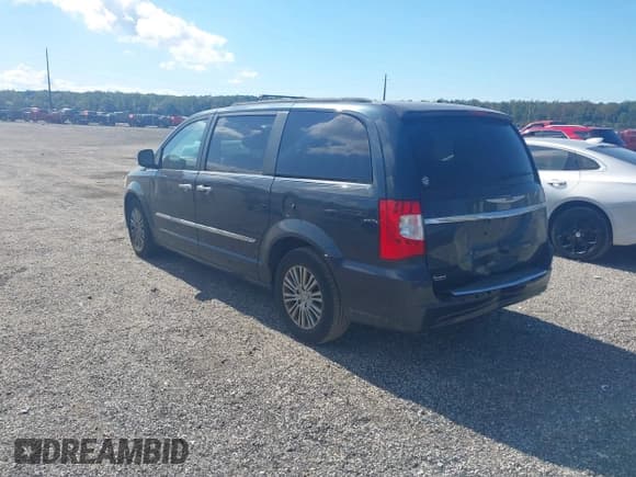 ✅ 2014 Chrysler Town & Country Touring L • VIN: 2C4RC1CG0ER200189 • Лот: 43380572. Опубликован ранее на IAAI с пробегом 189 374 миль. Бесплатный доступ к архиву аукционных продаж из США и подробный отчёт об истории автомобиля на DreamBid. Изображение 3.